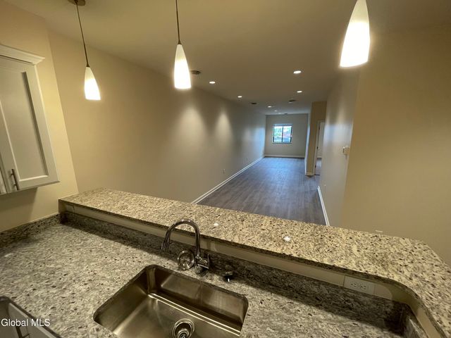 192 Erie Boulevard, Schenectady, NY 12305