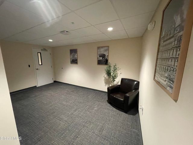 192 Erie Boulevard, Schenectady, NY 12305