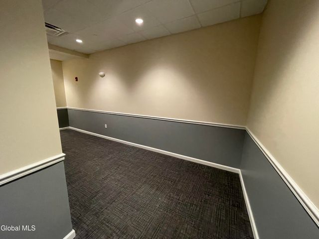 192 Erie Boulevard, Schenectady, NY 12305