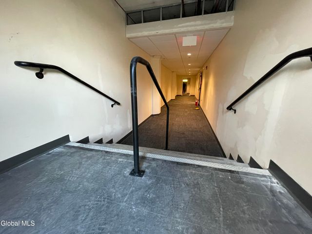 192 Erie Boulevard, Schenectady, NY 12305