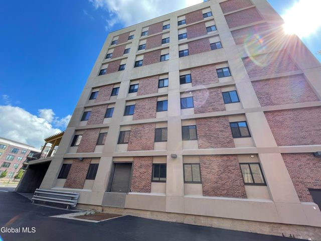 192 Erie Boulevard, Schenectady, NY 12305