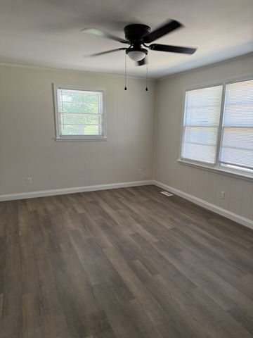 4525 Crisp Springs Rd, Mcminnville, TN 37110