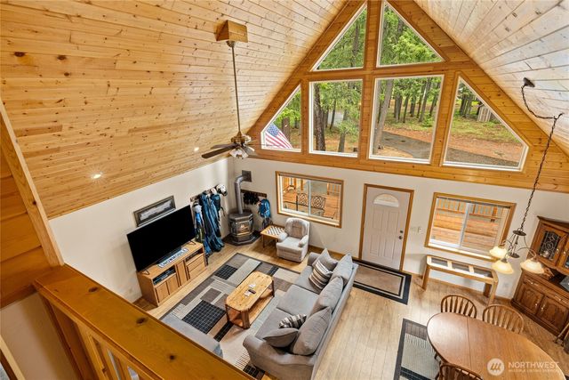 420 Vinegar Bend Road, Ronald, WA 98940