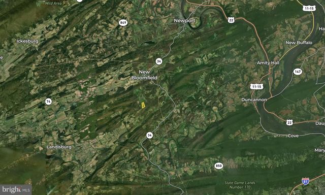 9 IRISH RD, New Bloomfield, PA 17068