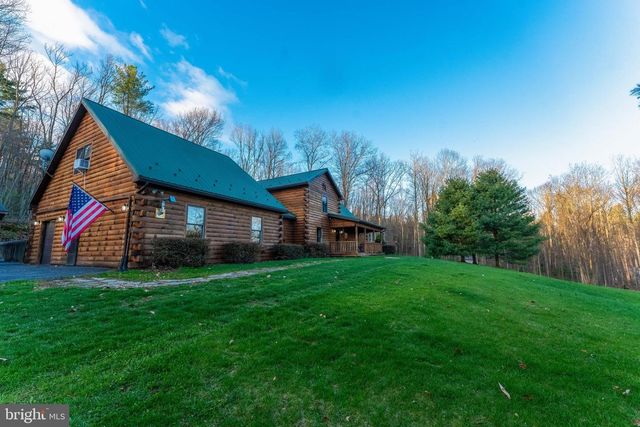 9 IRISH RD, New Bloomfield, PA 17068