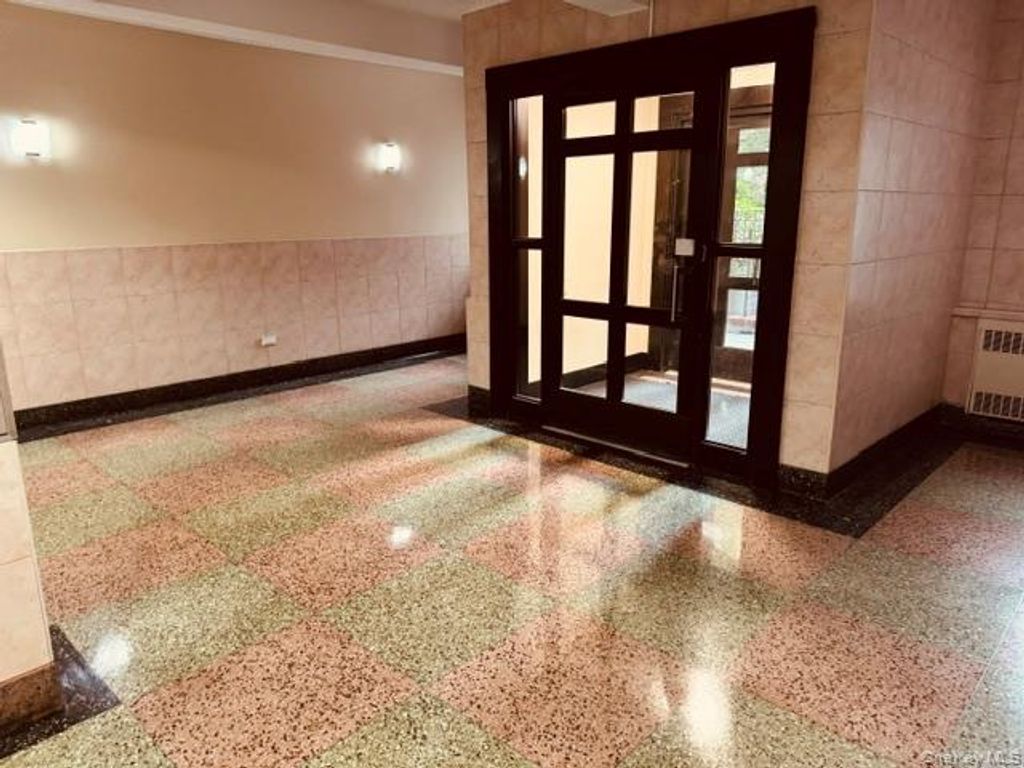 83-20 98th Street 5D, Woodhaven, NY 11421 — photo 4