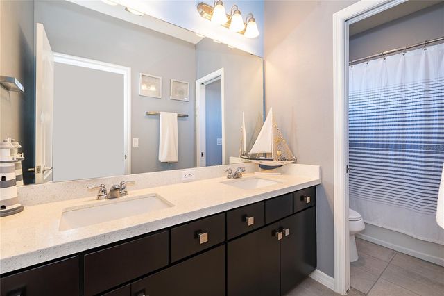 8602 FINSEN STREET, Orlando, FL 32827