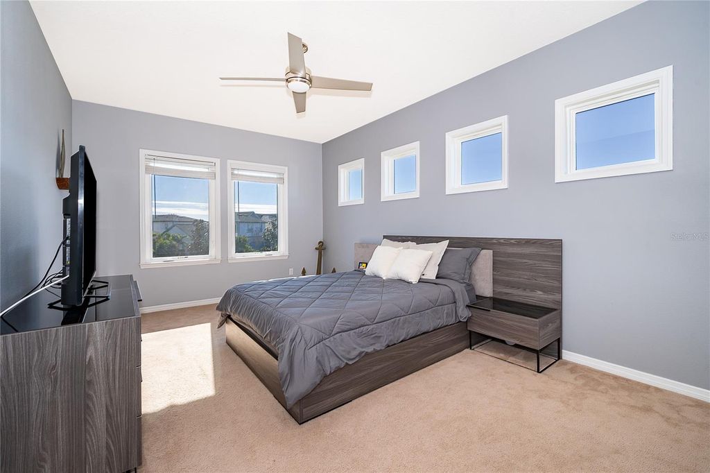 Image 32 of property listing at 8602 FINSEN STREET, Orlando, FL 32827