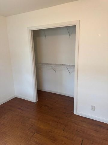 1212 Taulbee LN B, Austin, TX 78757