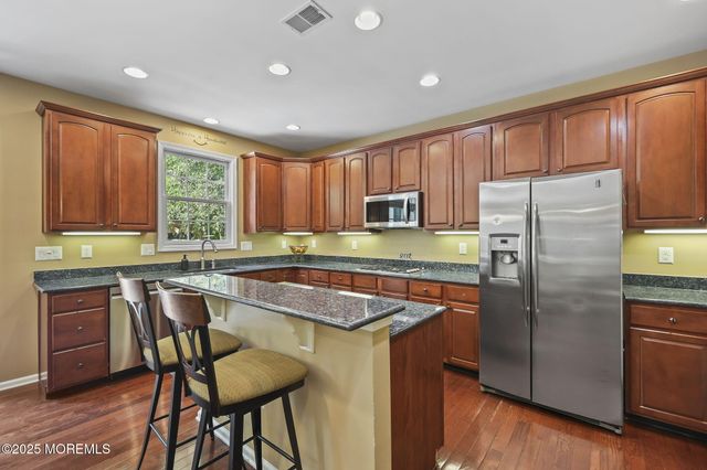 7 Trumbull Court, Jackson, NJ 08527