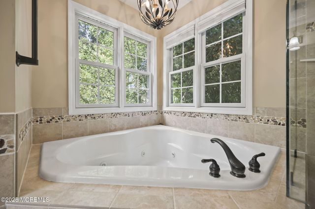 7 Trumbull Court, Jackson, NJ 08527