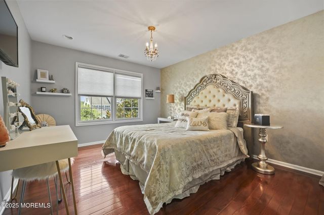 7 Trumbull Court, Jackson, NJ 08527