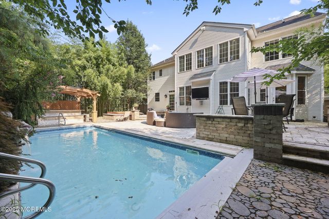 7 Trumbull Court, Jackson, NJ 08527