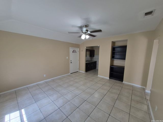 1016 Blanco Rd Apt 104, San Antonio, TX 78212