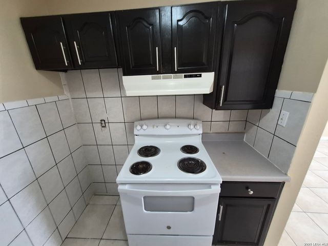 1016 Blanco Rd Apt 104, San Antonio, TX 78212