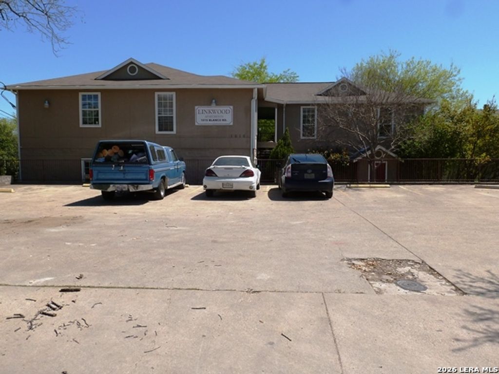 1016 Blanco Rd Apt 104, San Antonio, TX 78212