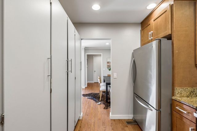 5025 Hillsboro Pike Apt 6D, Nashville, TN 37215