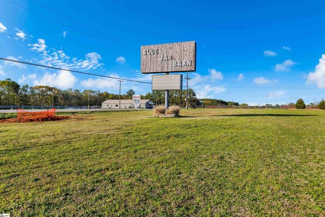110 Smith Motors Road, Belton, SC 29627