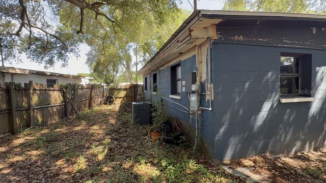 8507 LIBBY LANE, Tampa, FL 33619