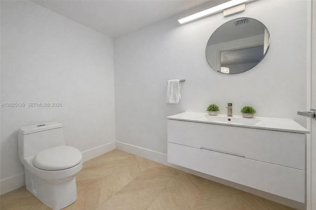 1300 Brickell Bay Dr 3408, Miami, FL 33131