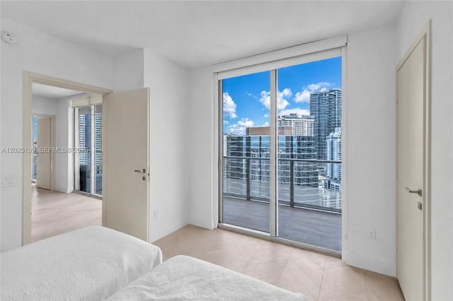 1300 Brickell Bay Dr 3408, Miami, FL 33131