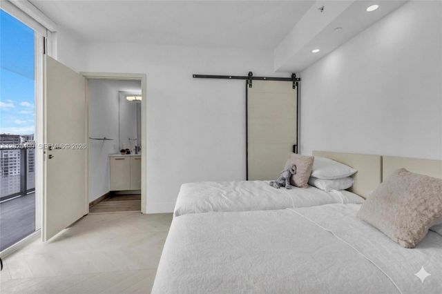 1300 Brickell Bay Dr 3408, Miami, FL 33131