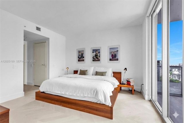 1300 Brickell Bay Dr 3408, Miami, FL 33131