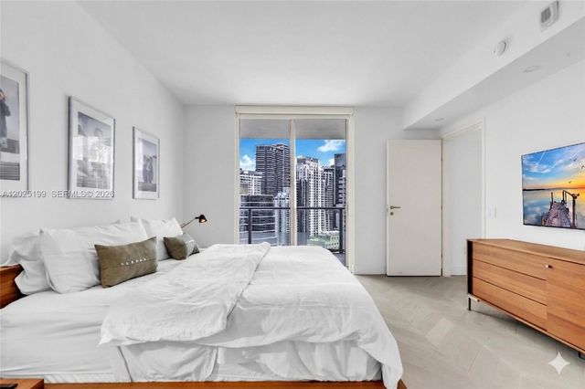 1300 Brickell Bay Dr 3408, Miami, FL 33131