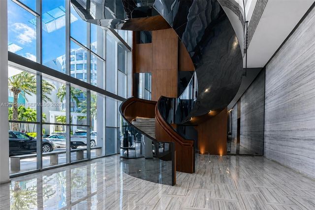 1300 Brickell Bay Dr 3408, Miami, FL 33131