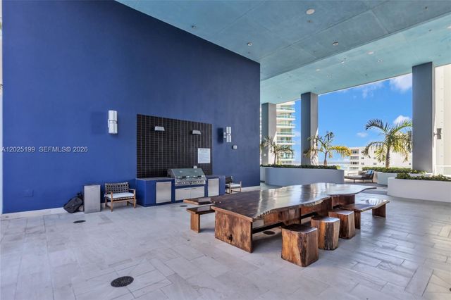 1300 Brickell Bay Dr 3408, Miami, FL 33131