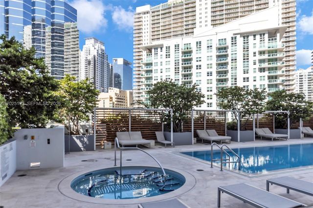 1300 Brickell Bay Dr 3408, Miami, FL 33131