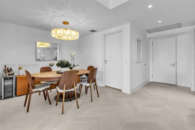 1300 Brickell Bay Dr 3408, Miami, FL 33131