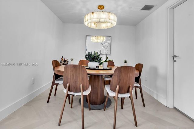 1300 Brickell Bay Dr 3408, Miami, FL 33131