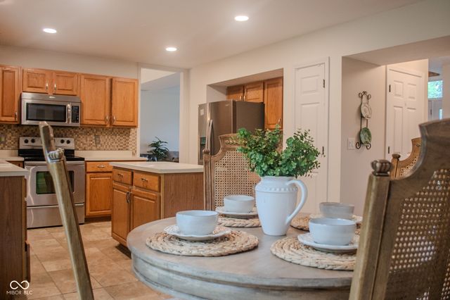 6477 Apple Cider Way, Avon, IN 46123