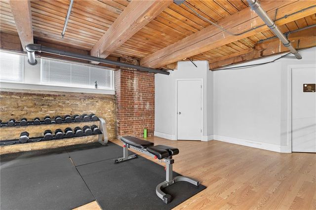 308 W 8th Street 201, Kansas City, MO 64105