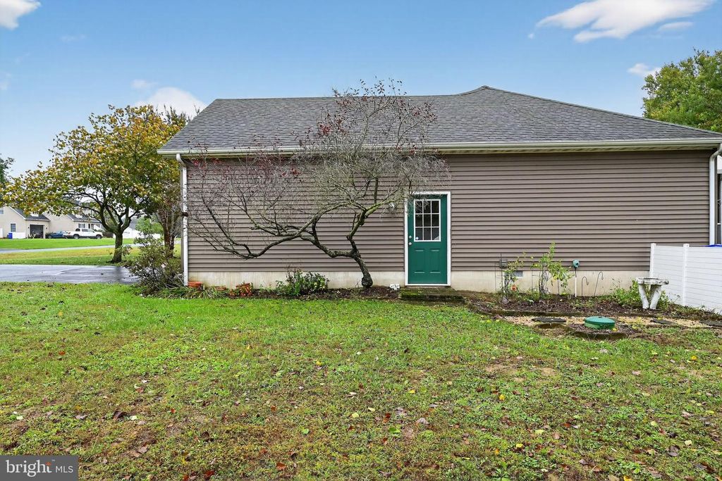 912 LITTLE BROOKE LN, Seaford, DE 19973