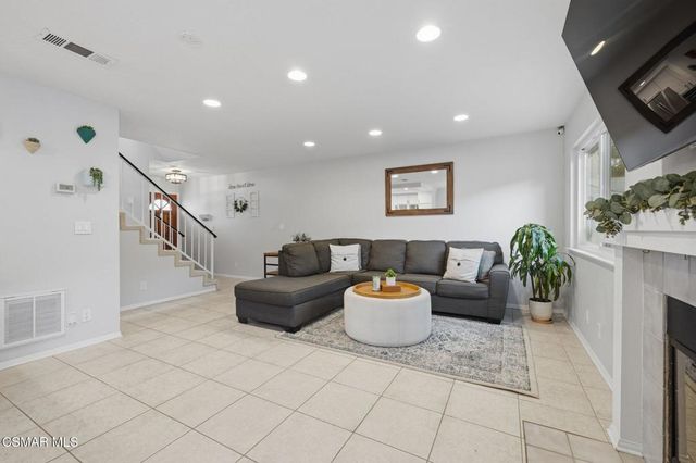 228 Hill Ranch Drive, Thousand Oaks, CA 91362