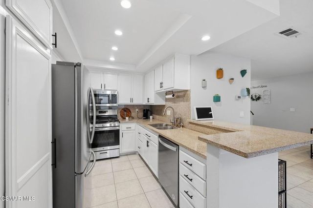 228 Hill Ranch Drive, Thousand Oaks, CA 91362