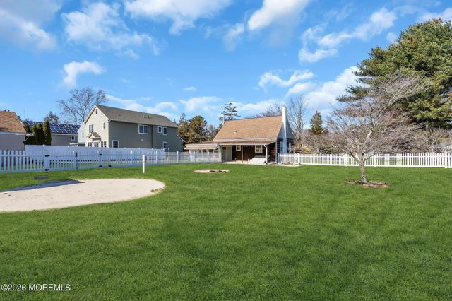 633 Agnes Avenue, Brielle, NJ 08730