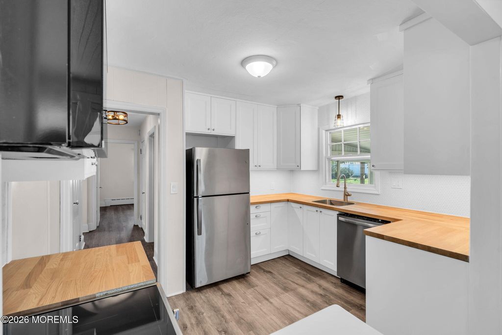 633 Agnes Avenue, Brielle, NJ 08730