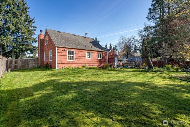 810 98th Street S, Tacoma, WA 98501