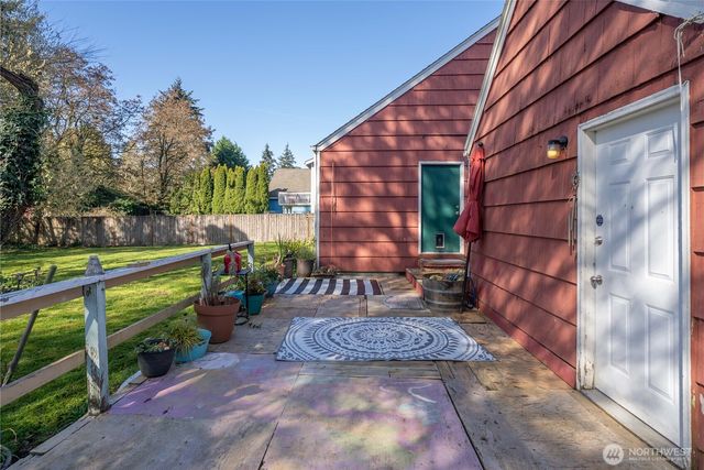 810 98th Street S, Tacoma, WA 98501