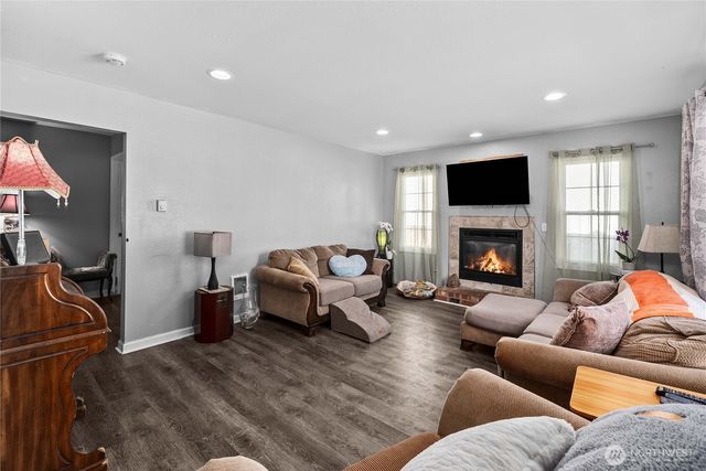 810 98th Street S, Tacoma, WA 98501