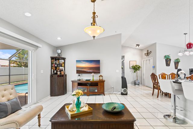 8620 NW 48th Street, Lauderhill, FL 33351