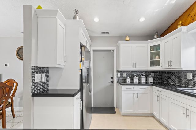 8620 NW 48th Street, Lauderhill, FL 33351