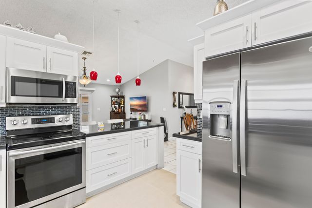 8620 NW 48th Street, Lauderhill, FL 33351