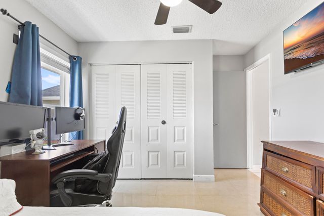 8620 NW 48th Street, Lauderhill, FL 33351