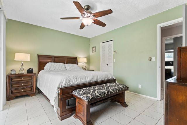 8620 NW 48th Street, Lauderhill, FL 33351