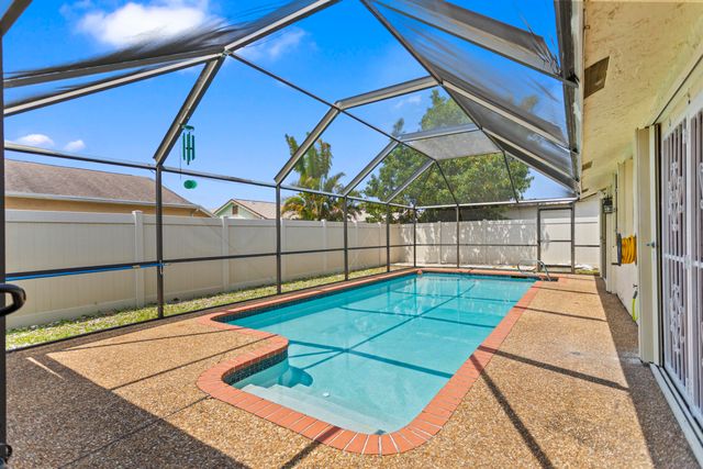 8620 NW 48th Street, Lauderhill, FL 33351