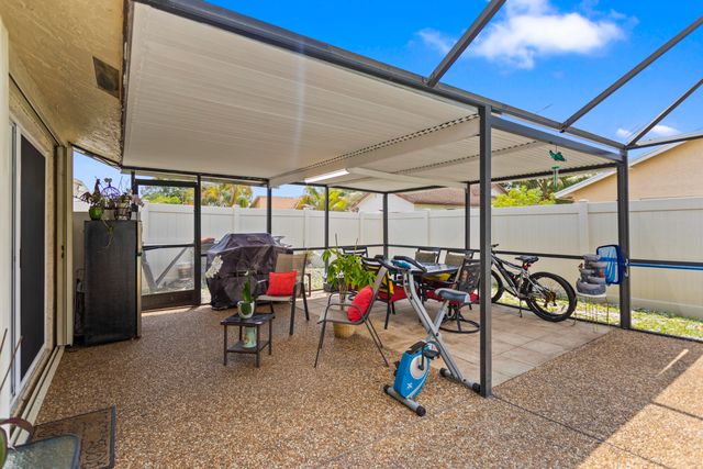 8620 NW 48th Street, Lauderhill, FL 33351
